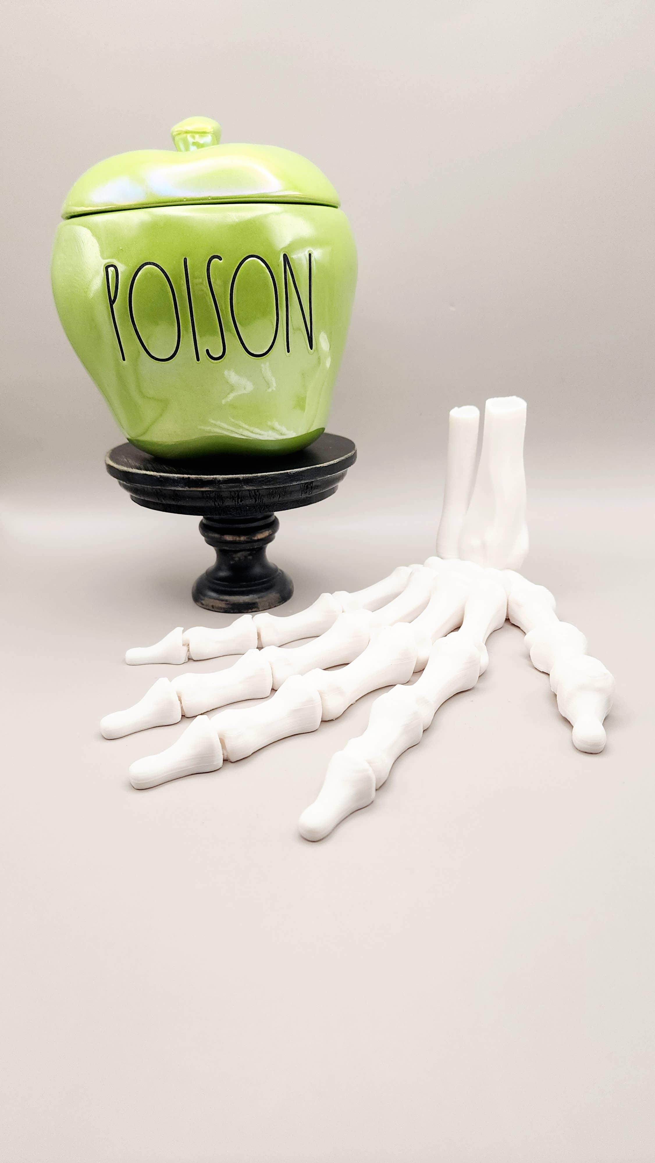 Crafty Wood Studios - Vente Décorations de table - Main de squelette articulée imprimée en 3D pour Halloween2