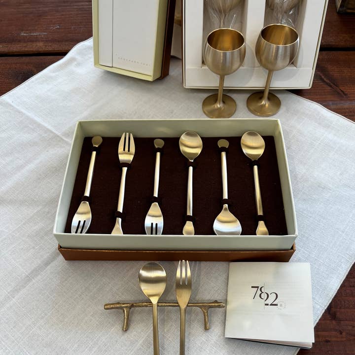 Coffret cadeau avec fourchette à thé et cuillère à thé - Bronzeware coréen de qualité supérieure pour la vente par Korea Table