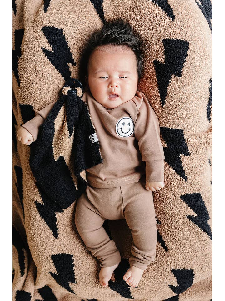 Lucky Panda Kids - Wholesale Security/Cuddle Blanket - Baby - Lightning Bolt Plush Lovey | Mocha1