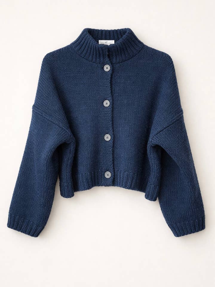 TAMBA - Wholesale Cardigan - Women's - Angora alpaca cardigan with stand-up collar and button placket9