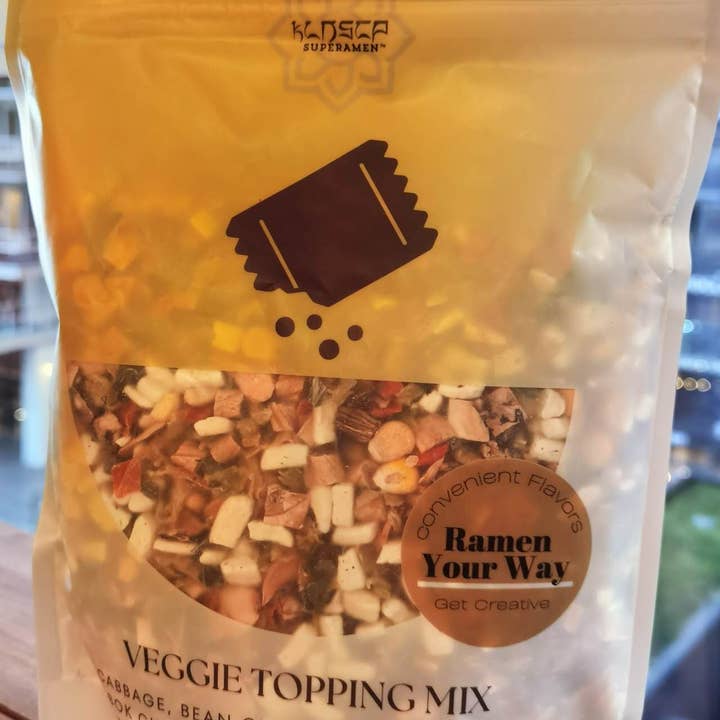 KLDSCP Foods - Wholesale Sauce - Veggie Mix, Dried Ramen Toppings - Ramen Toppers - 14 oz.1