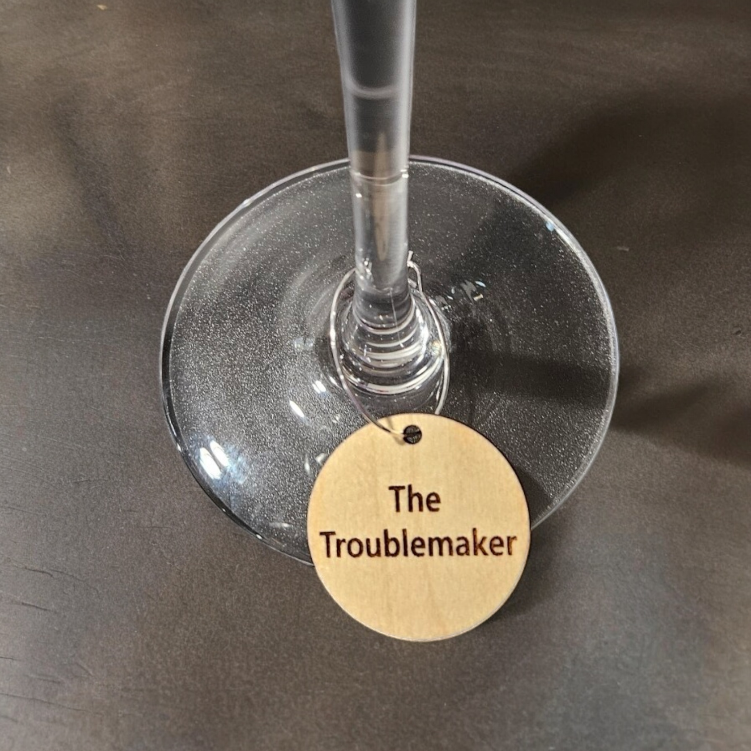 Lou Golden Designs – Großhandel Wein-Charm – Party-Tier-Wein-Anhänger5