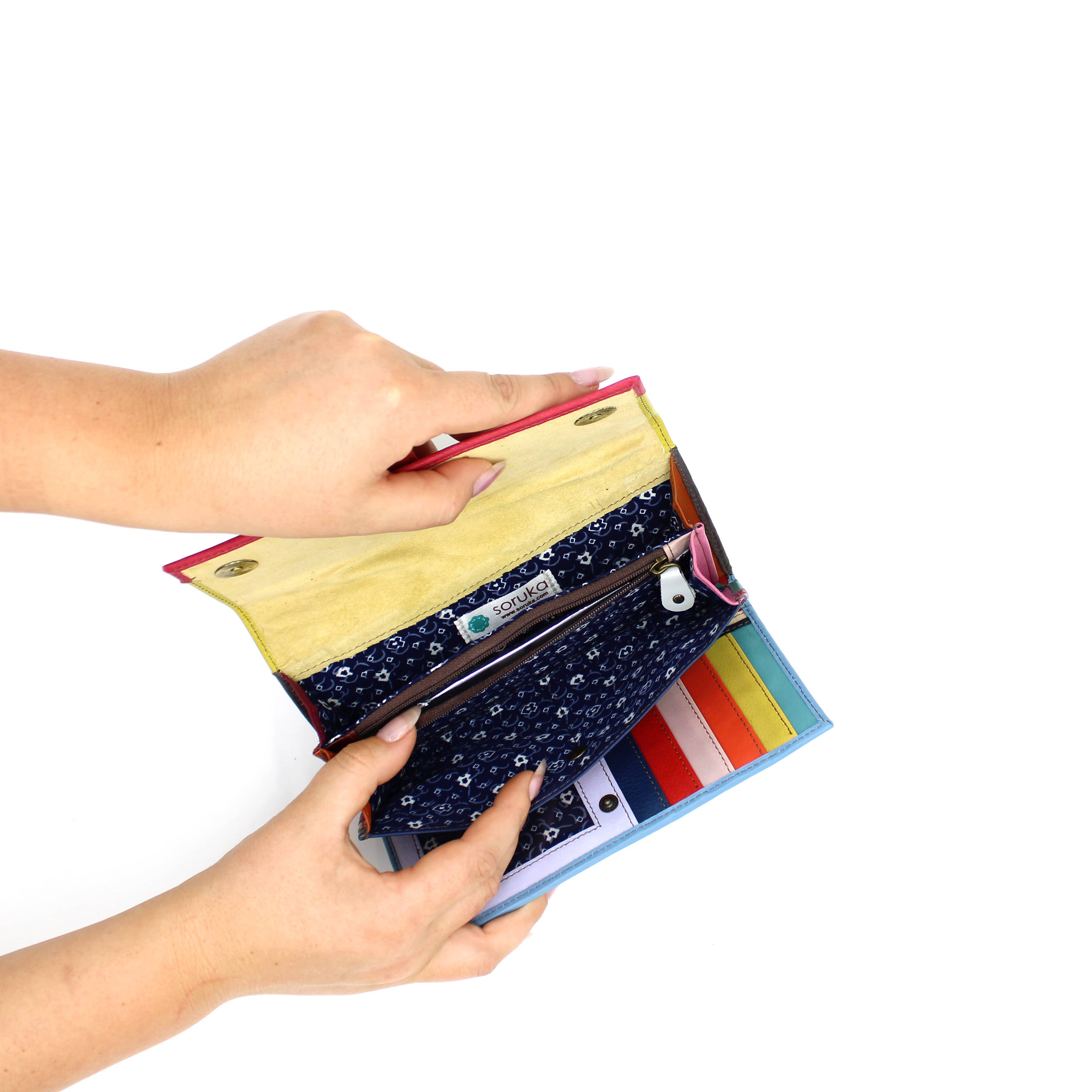 Soruka - Wholesale Wallet - Women's - Half Moon Plain · Wallet5