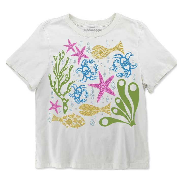 T-shirt épais Aventure au bord de mer Gwenn pour la vente par Supermaggie @ Faire