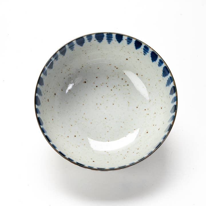 Urban Tokyo - Wholesale Bowl - Fuchitokusa 19oz 6.25"Dia x 3.25"H Porcelain Donburi Medium Bowl JP (4/48)2