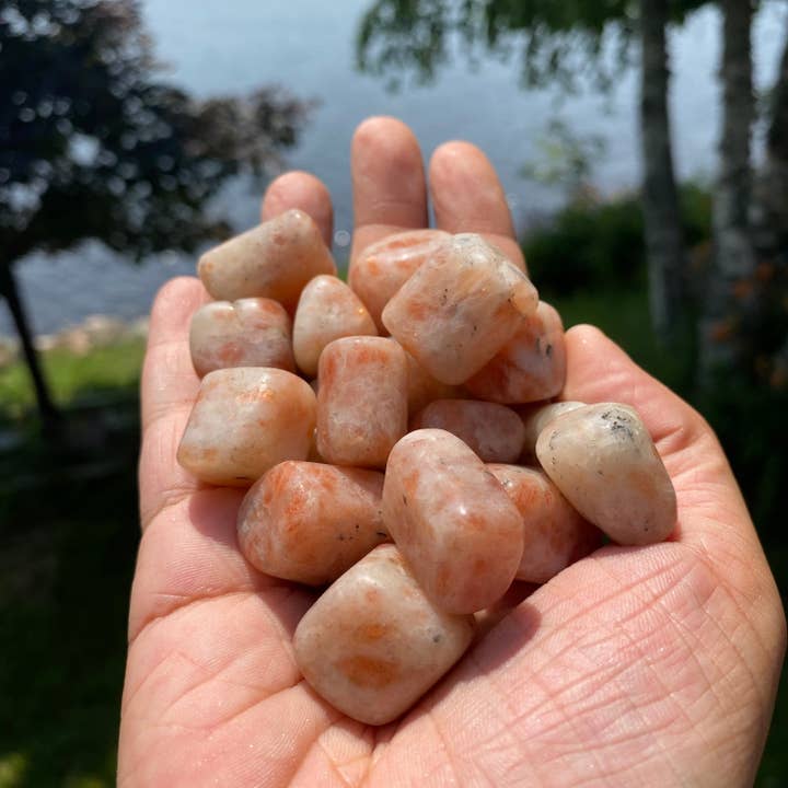 Moonbeam Healing – Großhandel Spiritueller Stein/Kristall – Sunstone Tumbled (S-M)