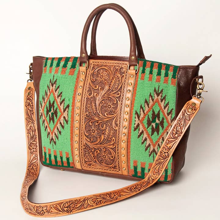 LS Western - Wholesale Tote bag – Women's - LC-ADBGA206 Wool Saddle Blanket Tote with Hand-Tooled Leather & Western Floral Strap21