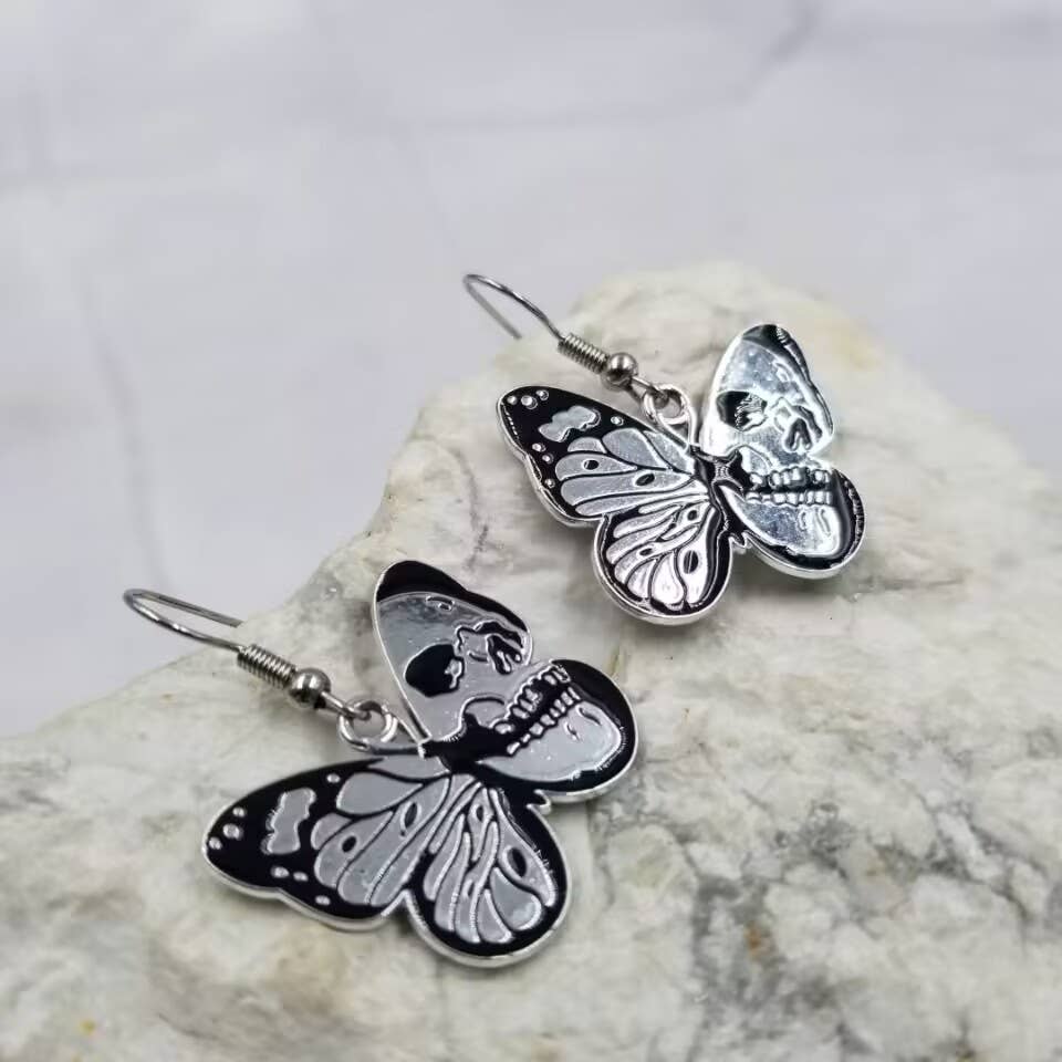 The Pretty Jewellery - Wholesale Dangle Earrings - Skull Butterfly Goth Halloween Earrings1