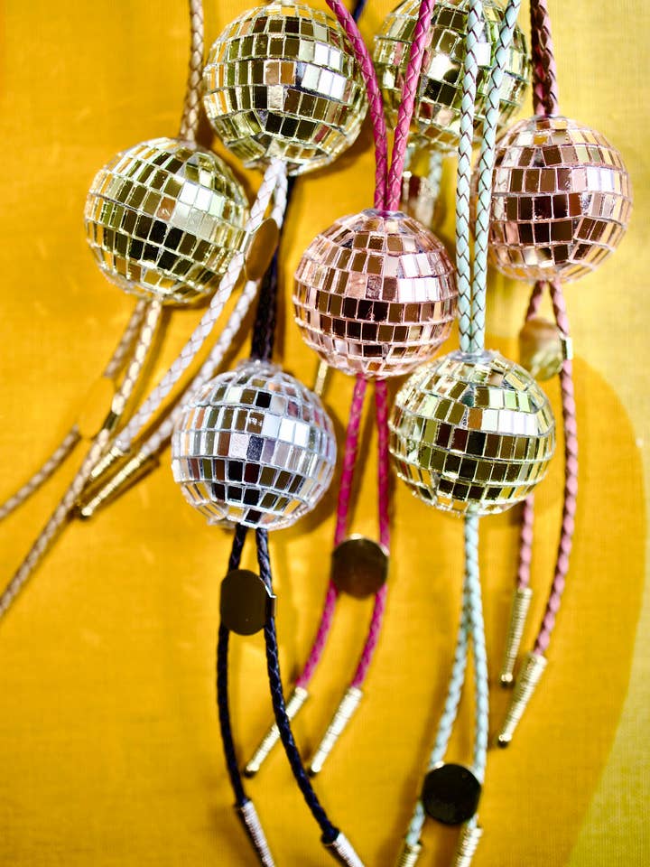 Discoteca Cowgirl - Gravata Bolo por atacado de Abstruselike