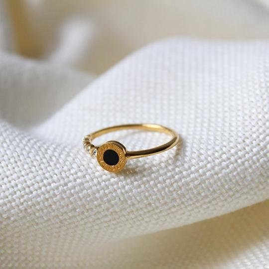 Anel Minimal de Design Escandinavo em Pedra Negra por atacado de Maral Kunst
