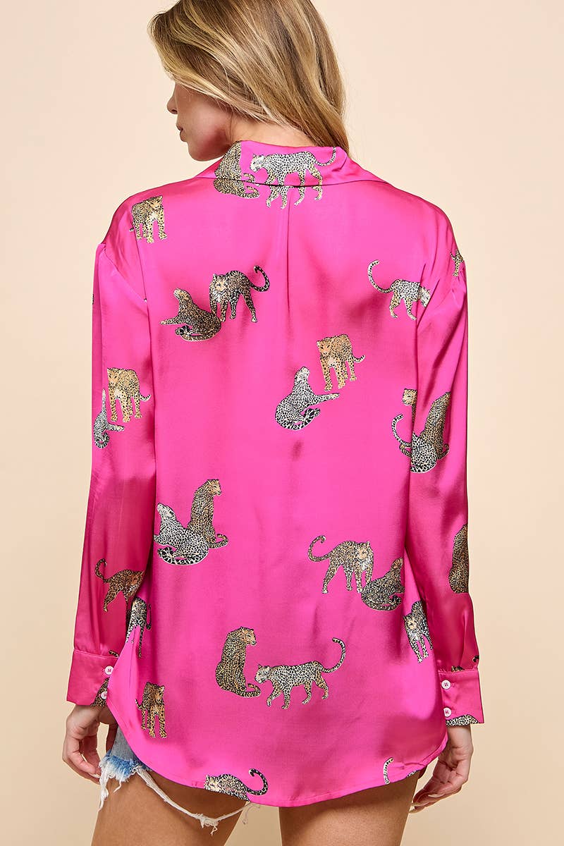 Rose Rouge Chemise boutonnée à imprimé guépard en vente sur Faire7