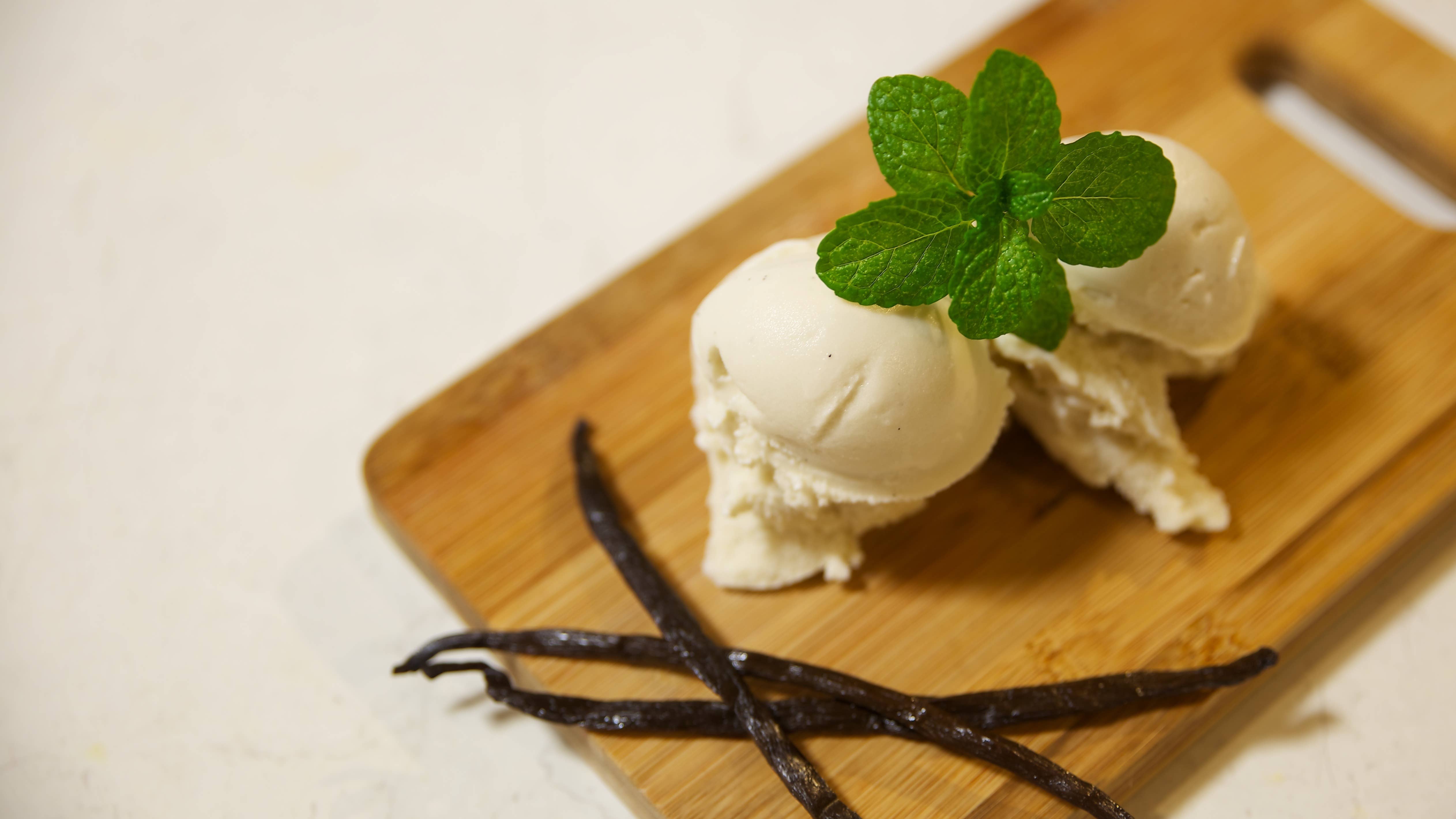 Sister Bees LLC - Vendita all'ingrosso Sapone/Lozione per mani - Sapone per le mani Honey & Hive - Pompa in schiuma - Vanilla Mint2