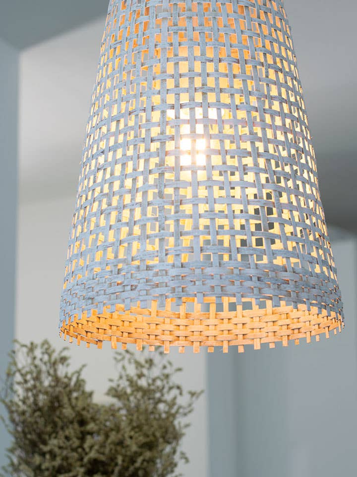 Kegleformet hvidkalket bambus vedhæng for engroshandel hos Lanna Passa