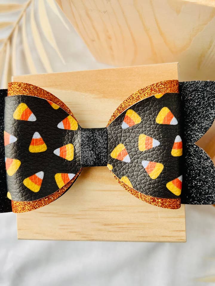 Frightful Candy Corn 1 pc Halloween Bow for wholesale by Lavender Avenue