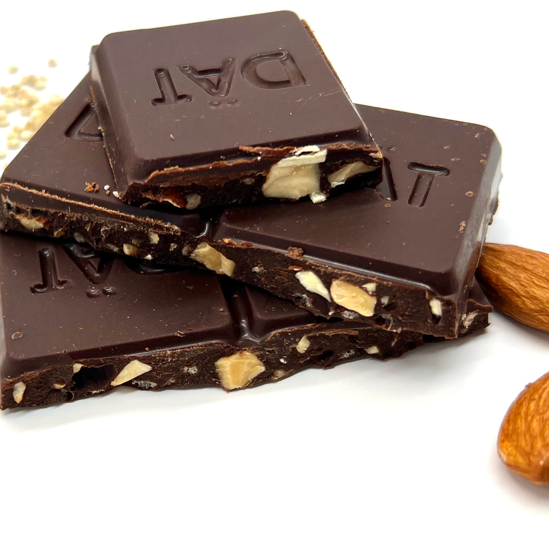 NUTSÓLA - Wholesale Chocolate Bar - Almond Crunch Dark Chocolate2