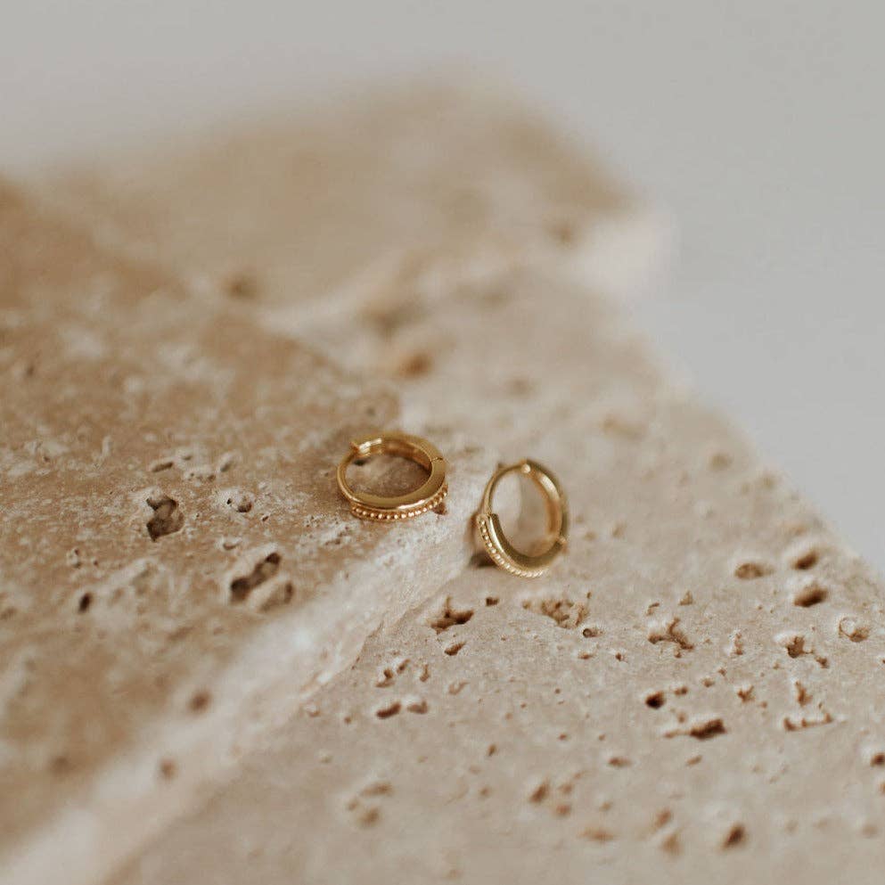 Mauve Jewelry Co. – wholesale Hoop earrings – Jolene Braided Rope Hoops7