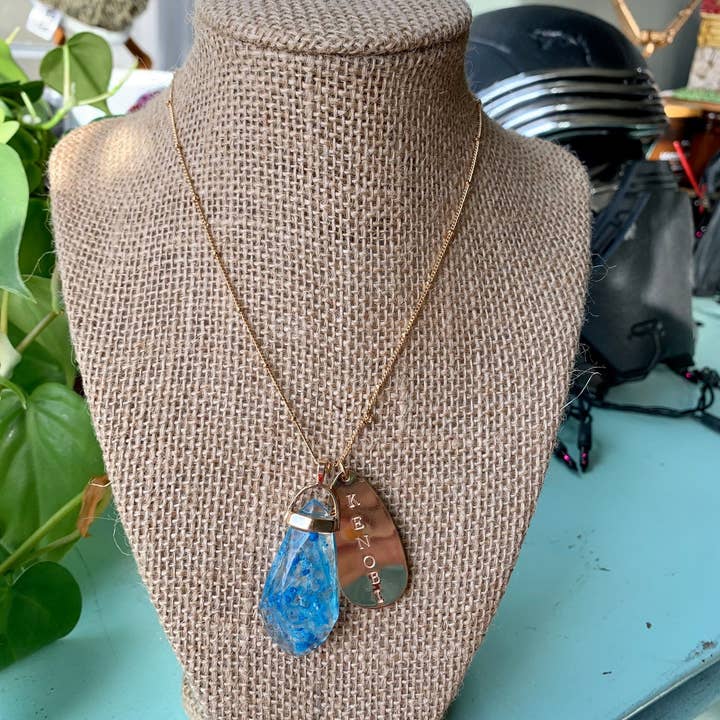 BlueButterflyBazaar – wholesale Hänge-/berlockhalsband – Obi-Wan Kenobi Kyber Crystal små hänge halsband blå kristall Star Wars gåva
