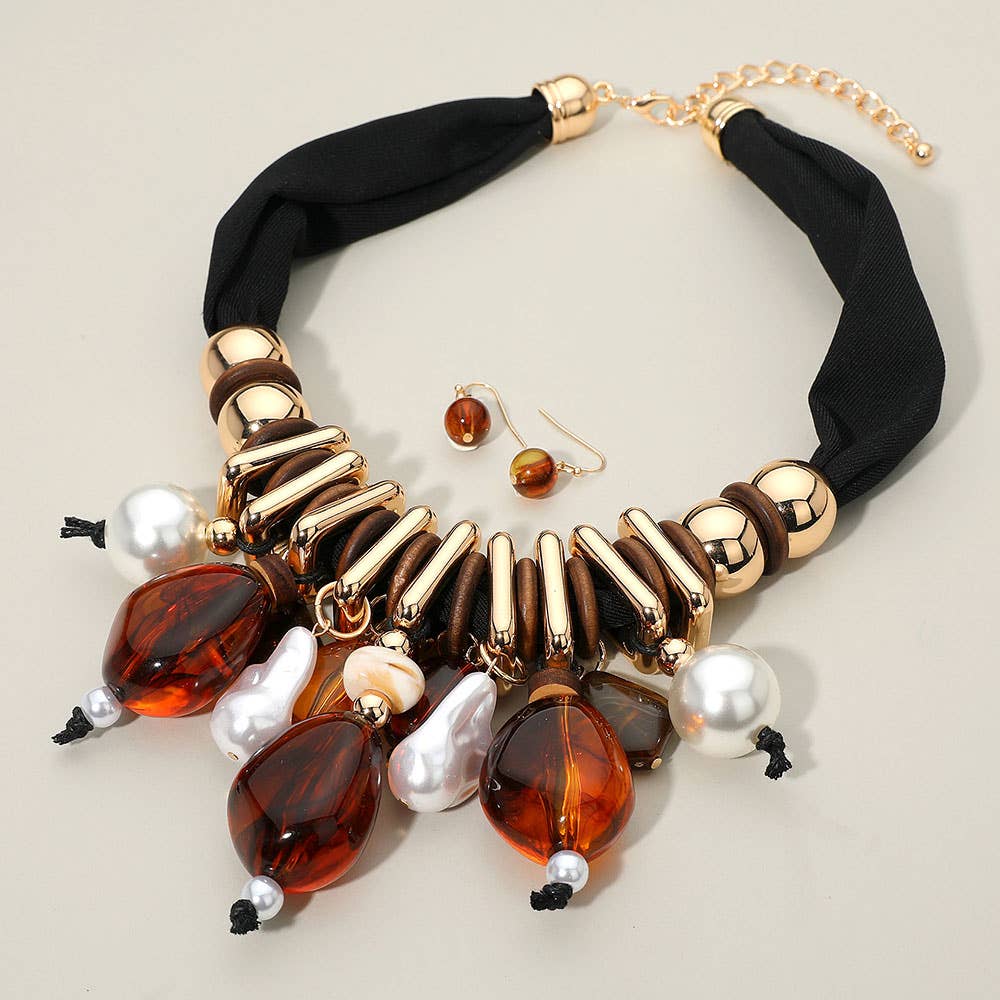 Sensibling Corp. – wholesale Jewellery set – Chunky Pearl Resin Metal Beaded Fabric Statement Necklace0