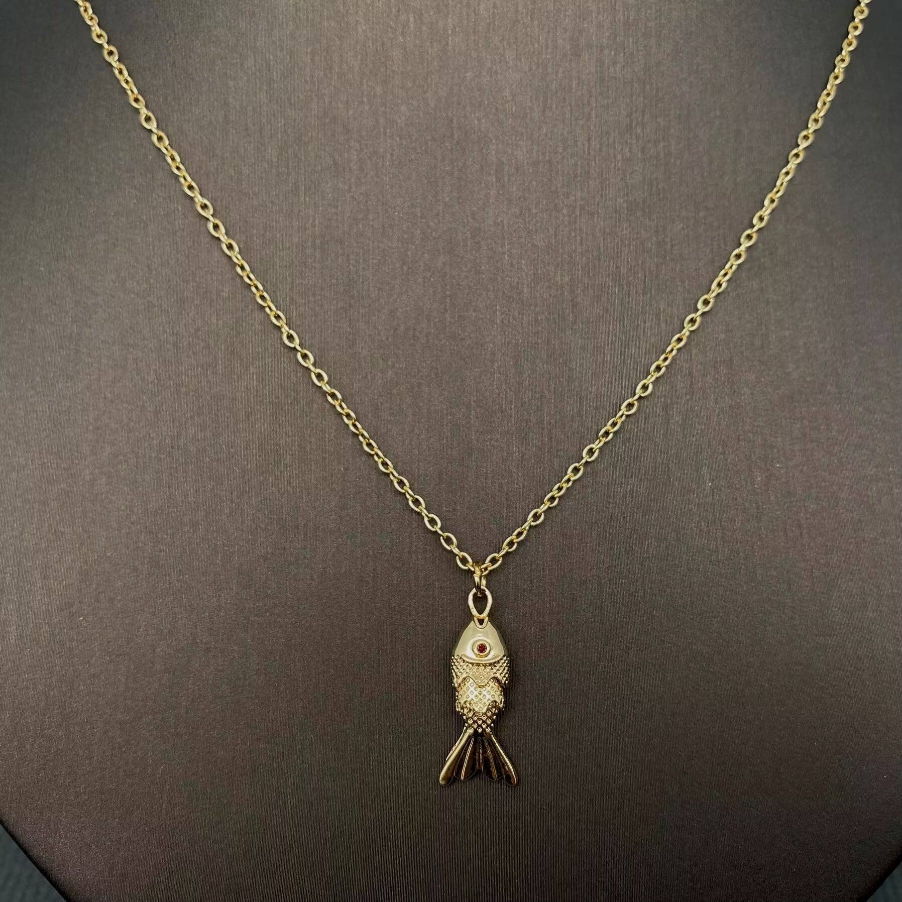 Mio Queena - Wholesale Pendant/Charm Necklace - Swinging Tail Fish Charm Gold-plated Necklace0