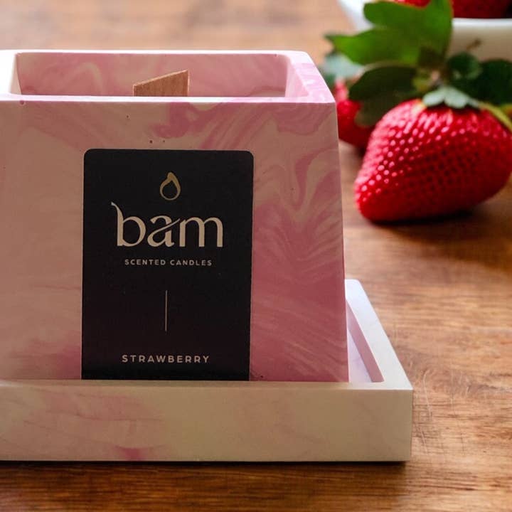 BAM - Wholesale Jar/Filled Candle - BAM - STRAWBERRY scented candle - SQUARE Collection0