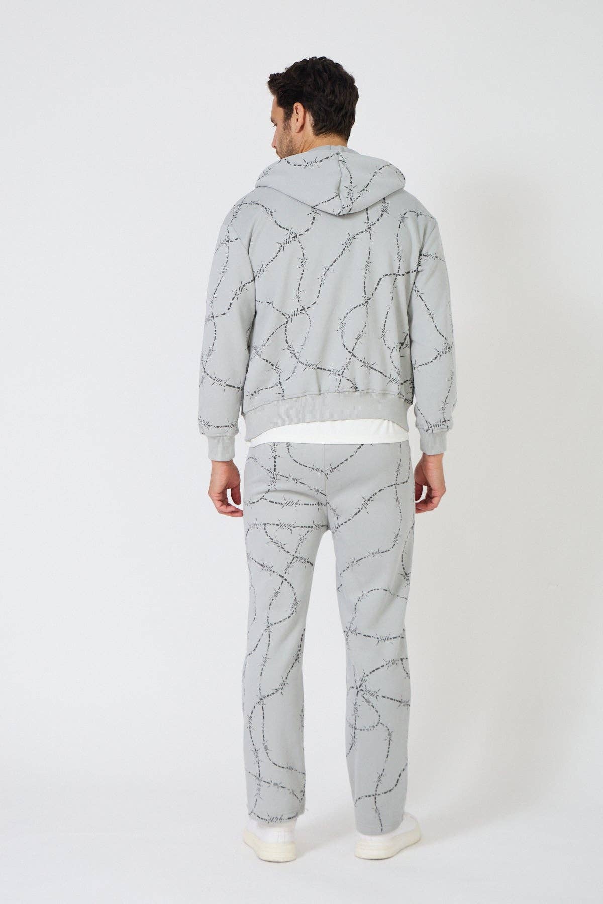 TOP MONDAY - Wholesale Top & Pant Set (NOT Loungewear) - Men's - Ensemble Workwear zip-up sweatshirt and joggers3