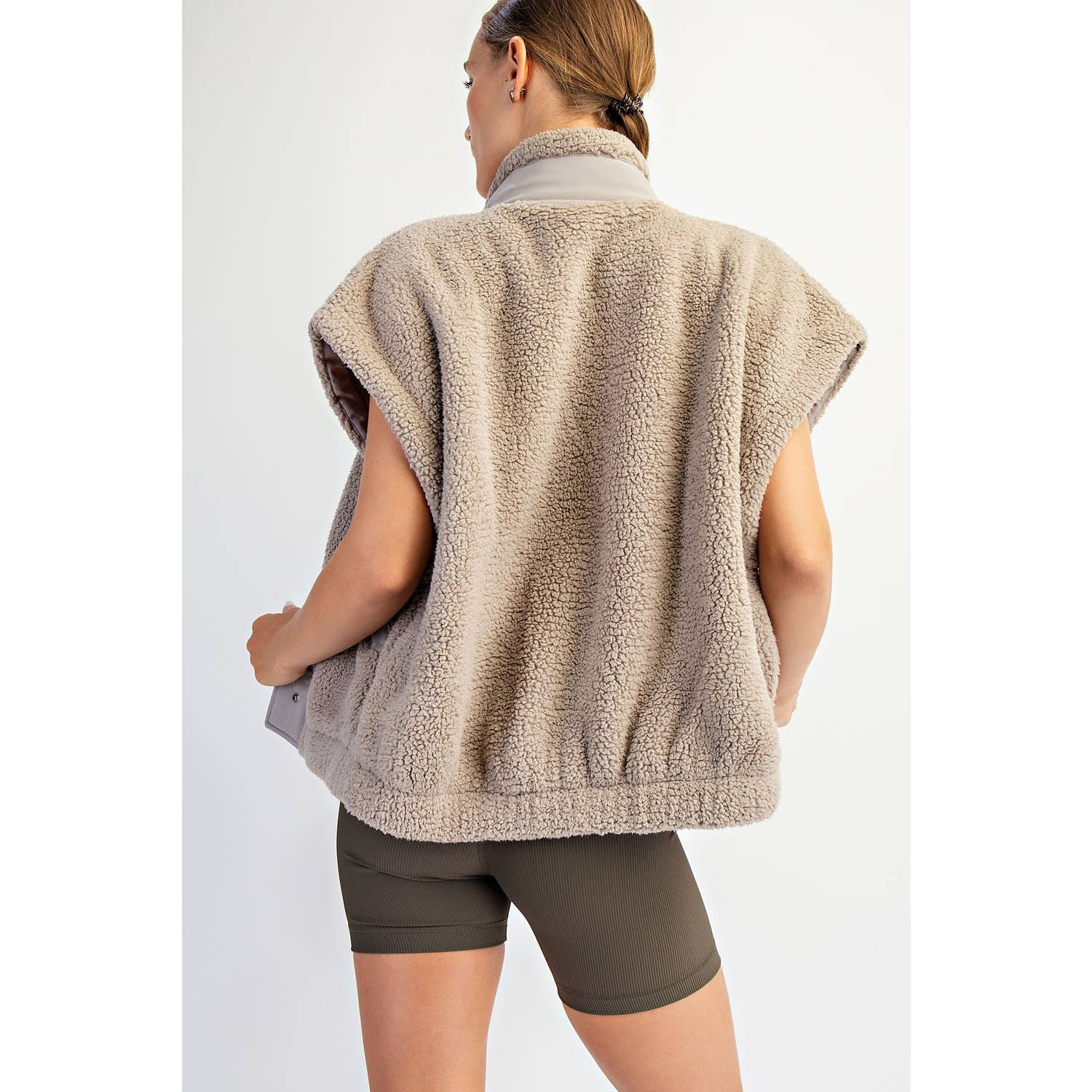 Rae Mode - Wholesale Athletic Jacket - Women's - OVERSIZED MICRO SHERPA VEST17