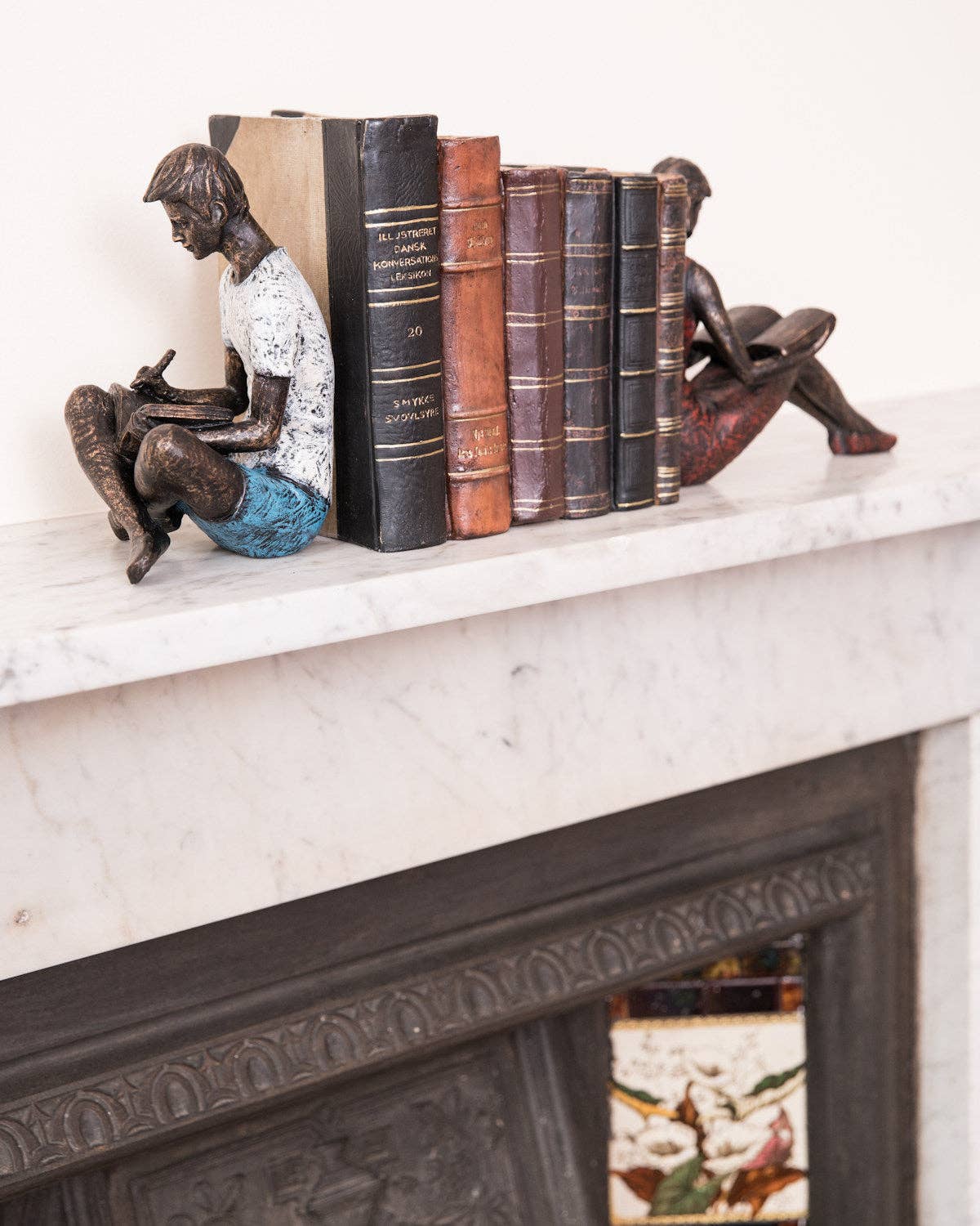 Bentley & Bo - Wholesale Bookend - Bookends - Young Couple5