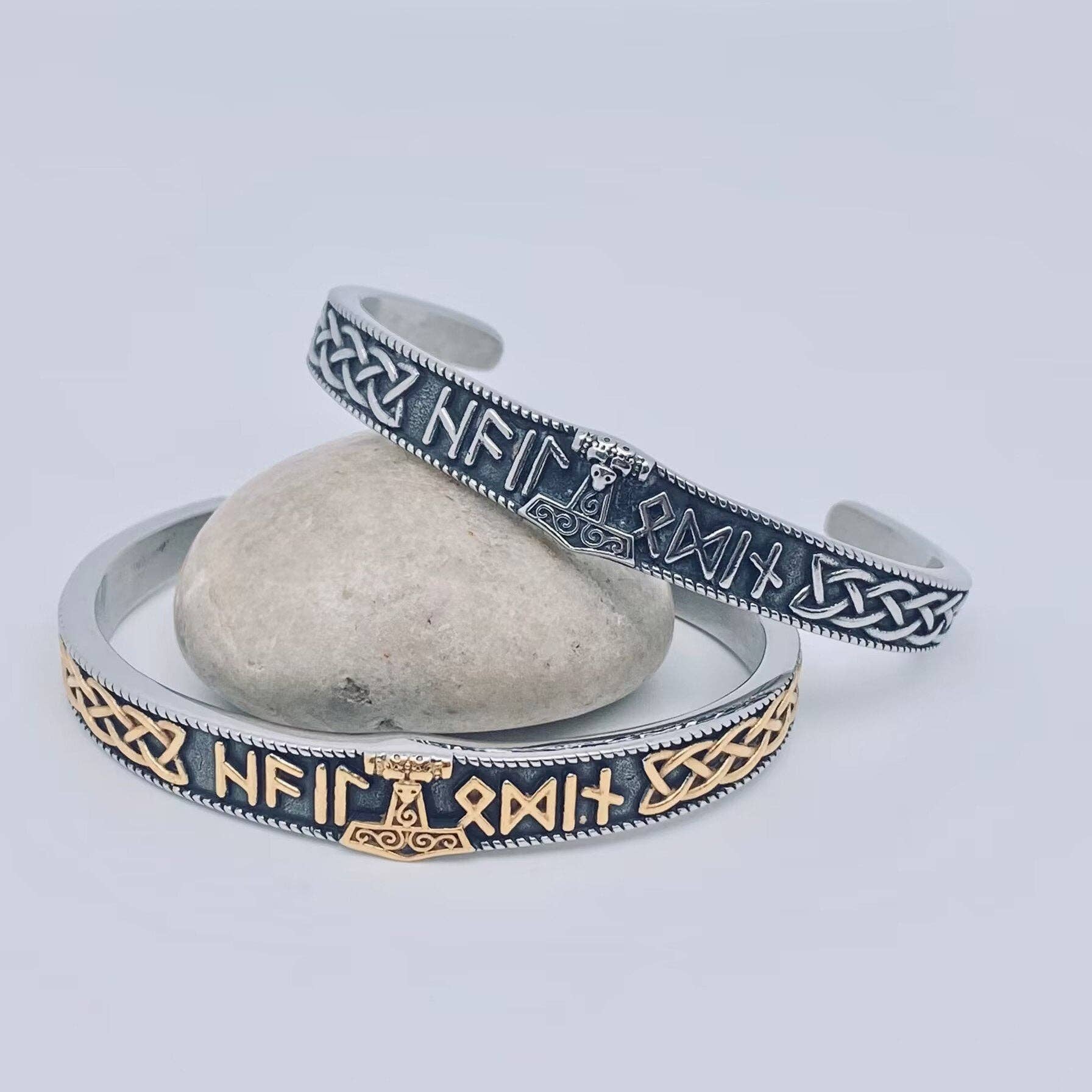 Mio Queena - Venta al por mayor Pulseras tipo brazalete - Brazalete de acero inoxidable Viking Rune Thor's Hammer - MJ/BC3