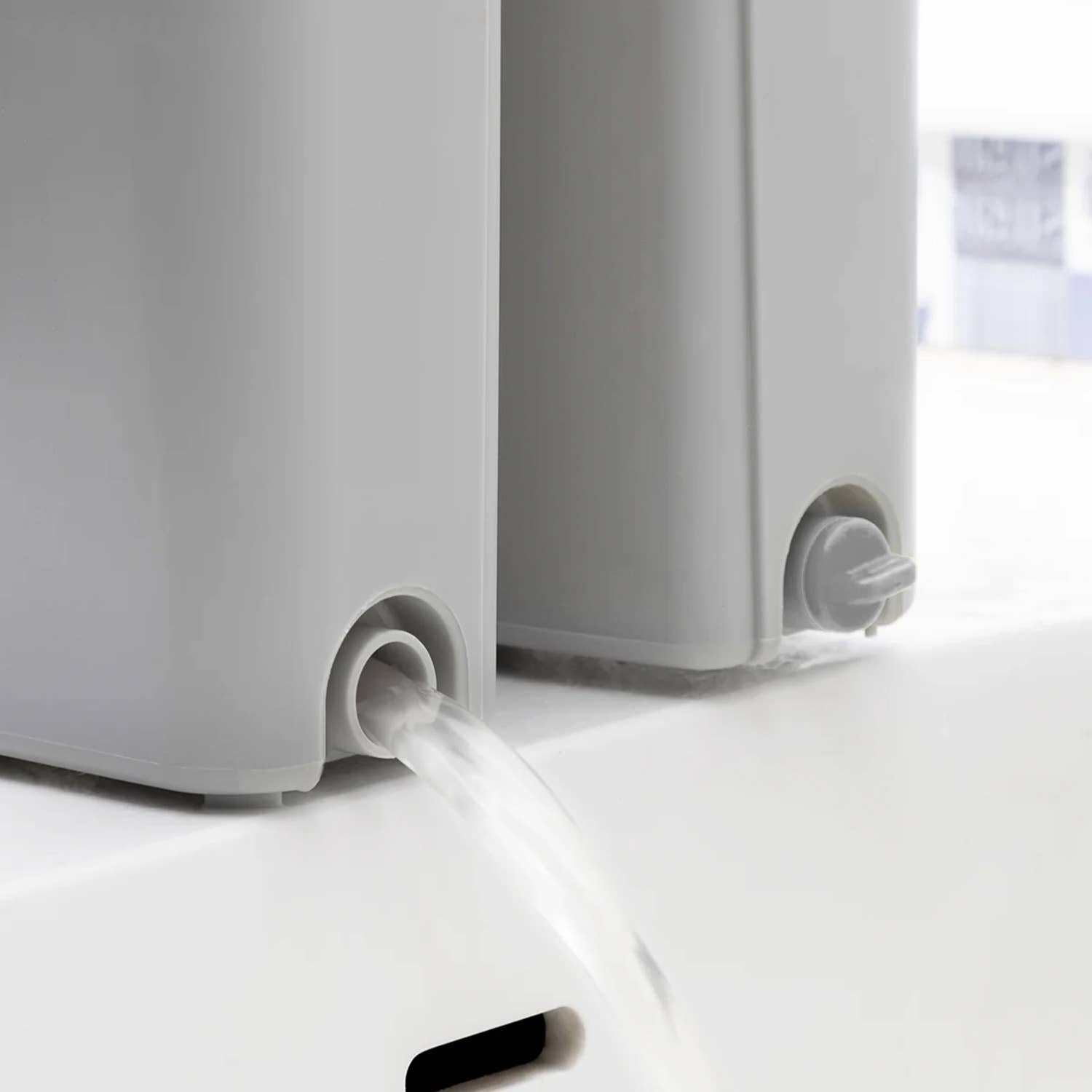 Daniel James - Wholesale Mop - All-in-One Flat Mop & Bucket Set with Refill13