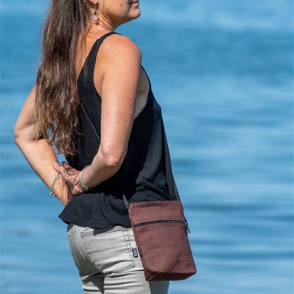 Portafoglio con due cerniere PUR118-H per la vendita all'ingrosso da parte di Hempmania