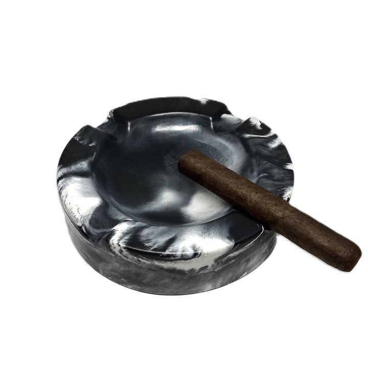 Storcks Designs - Wholesale Humidor/Cigar Accessory - Large Round Cuban Concrete Cigar Ashtray
