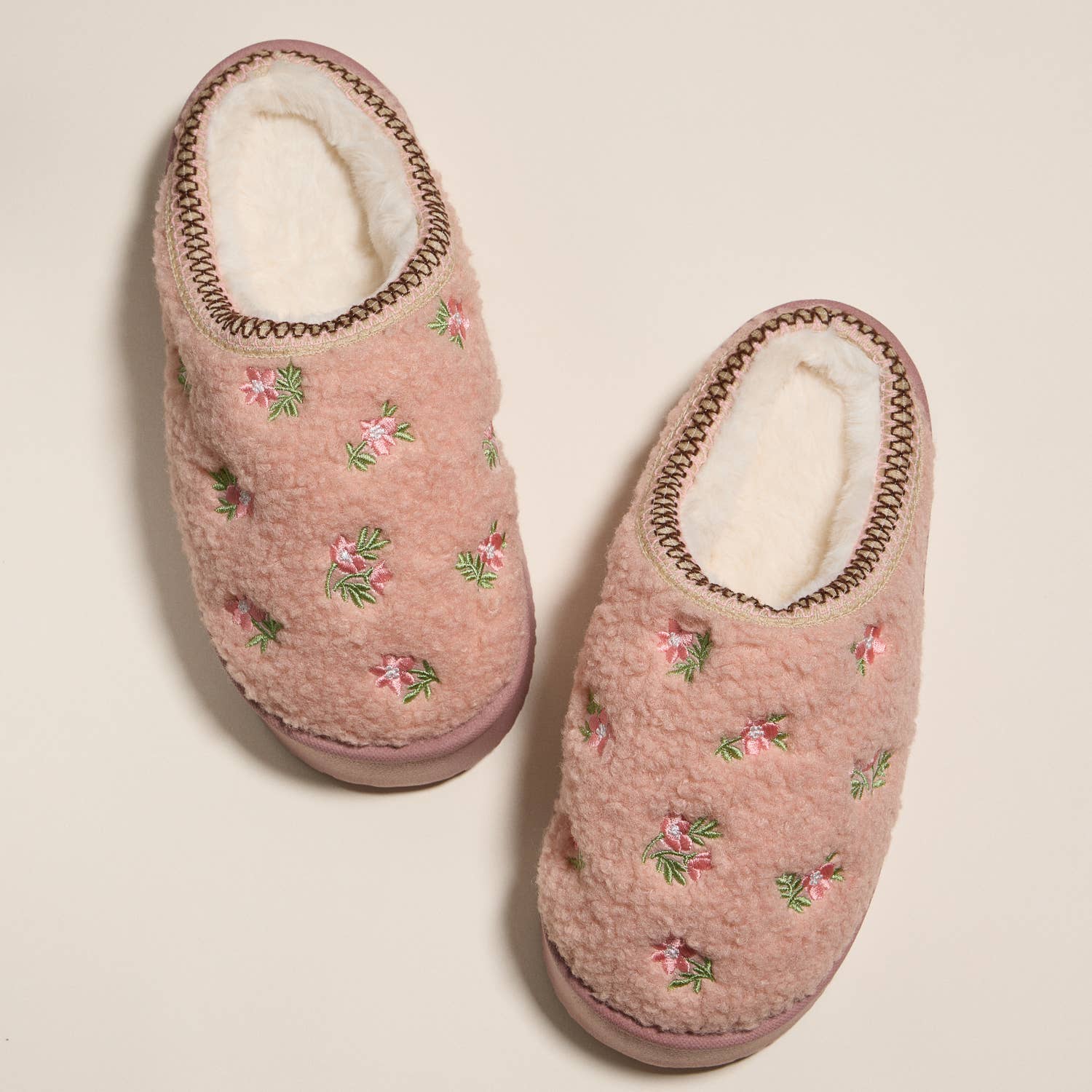 Frem - Wholesale Slippers - Women's - Embroidered Floral Indoor Slippers with Soft Fleece Lining for Christmas Gift7