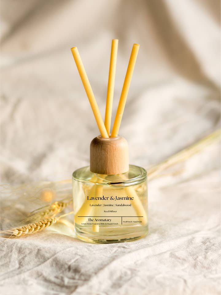 Lavender & Jasmine Reed diffuser for wholesale by The Aromatary