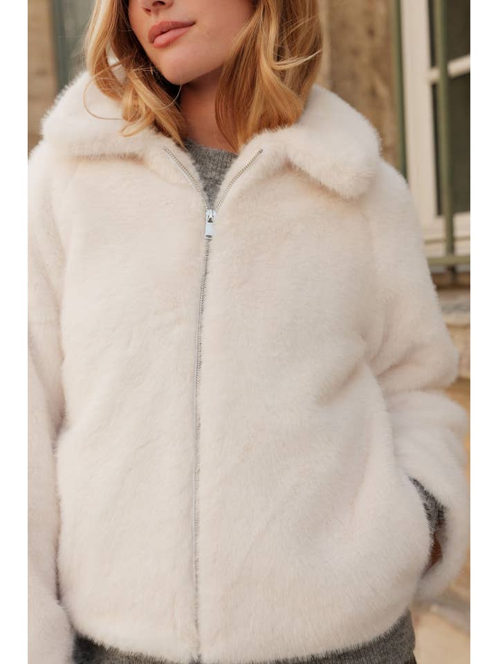 Attrait Paris - Wholesale Jacket - Women's - Jacket with faux fur collar14