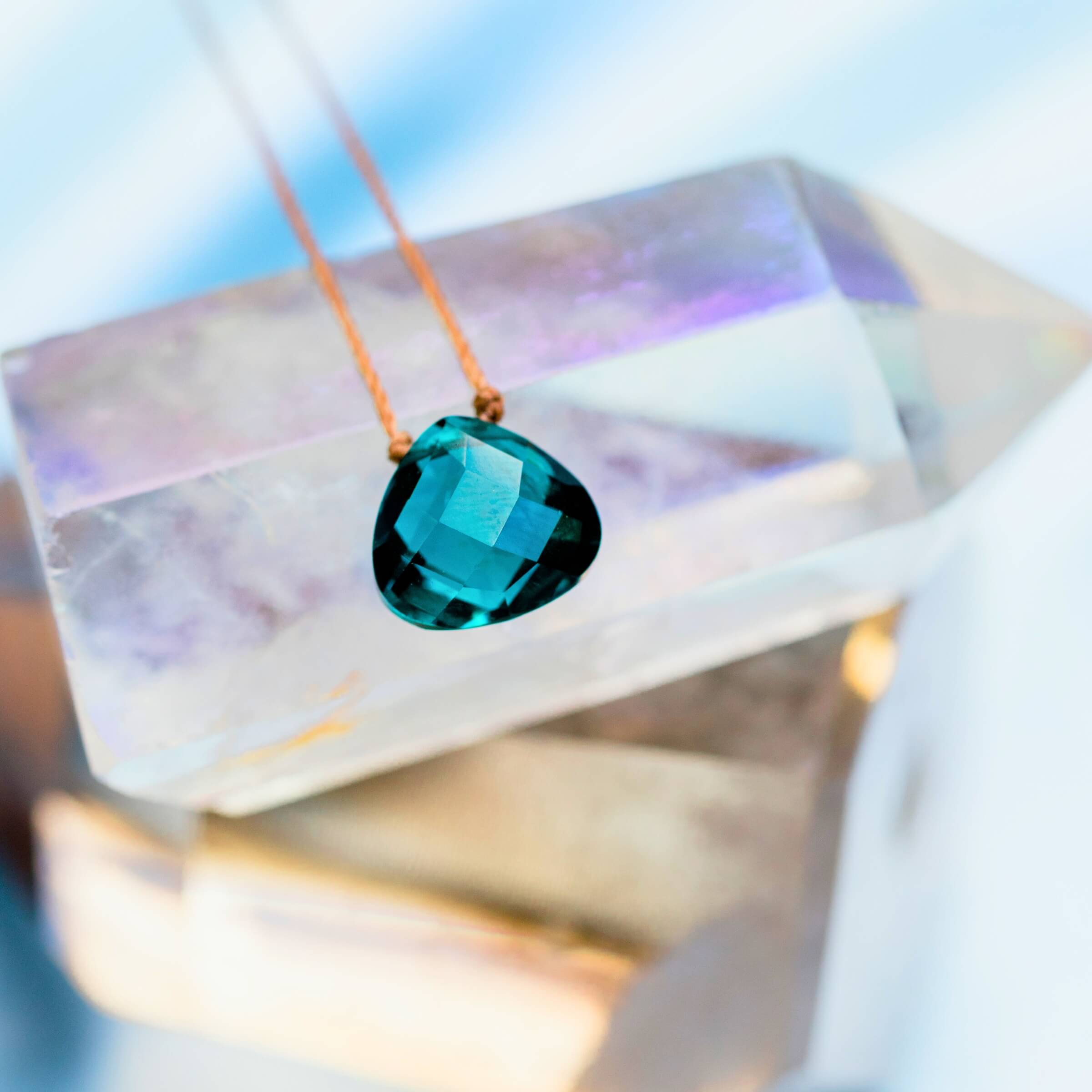 SoulKu - Wholesale Pendant/Charm Necklace - Peacock Blue Crystal Soul Shine Necklace for Dream1