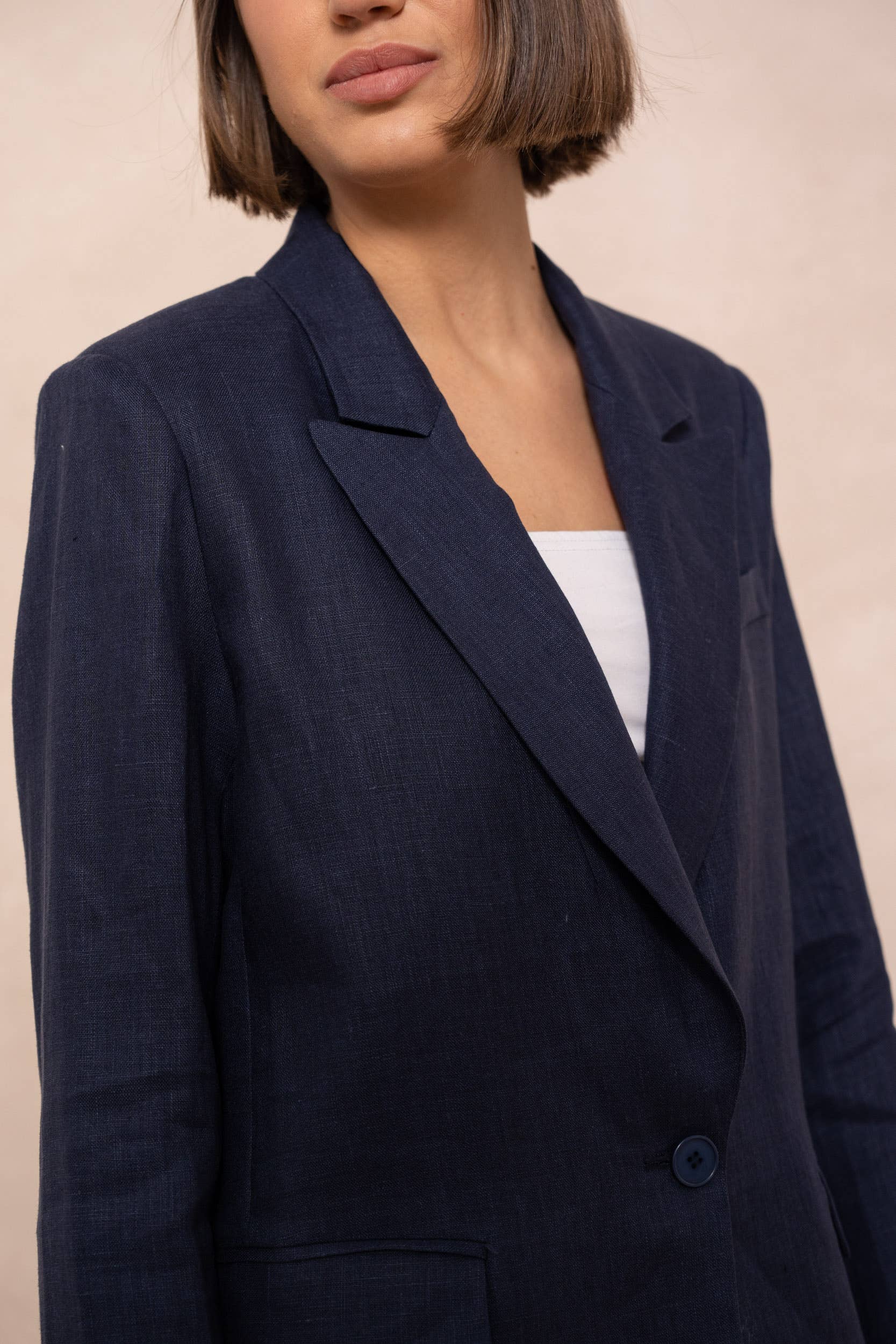 Attentif Paris - Venta al por mayor Blazer - Mujer - [De lino] Chaqueta blazer de corte recto en lino de calidad superior30
