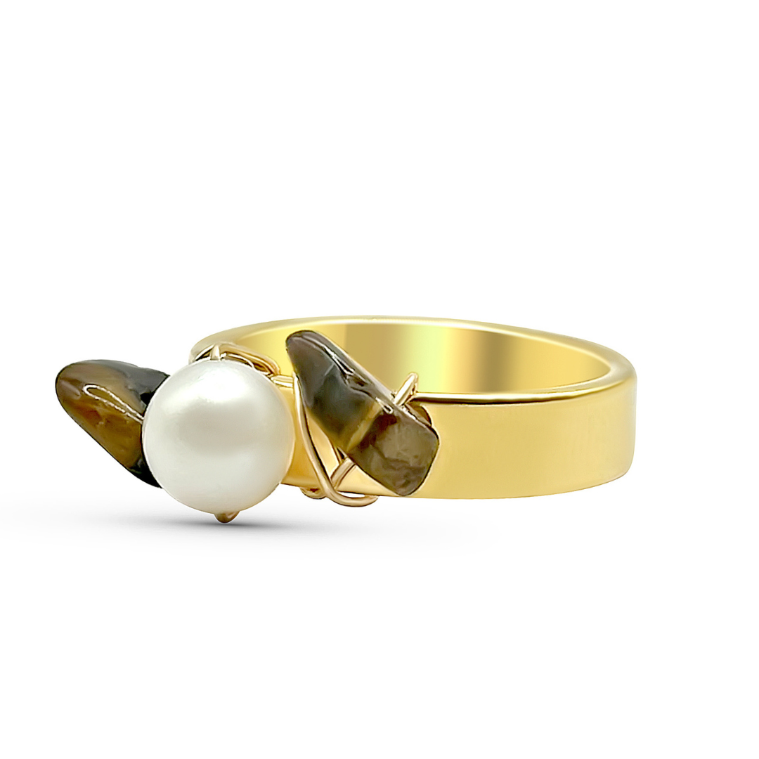 Camilla Limón - Wholesale Cocktail/Statement Ring - Fresh Water Pearl with Gemstones Gold Ring13
