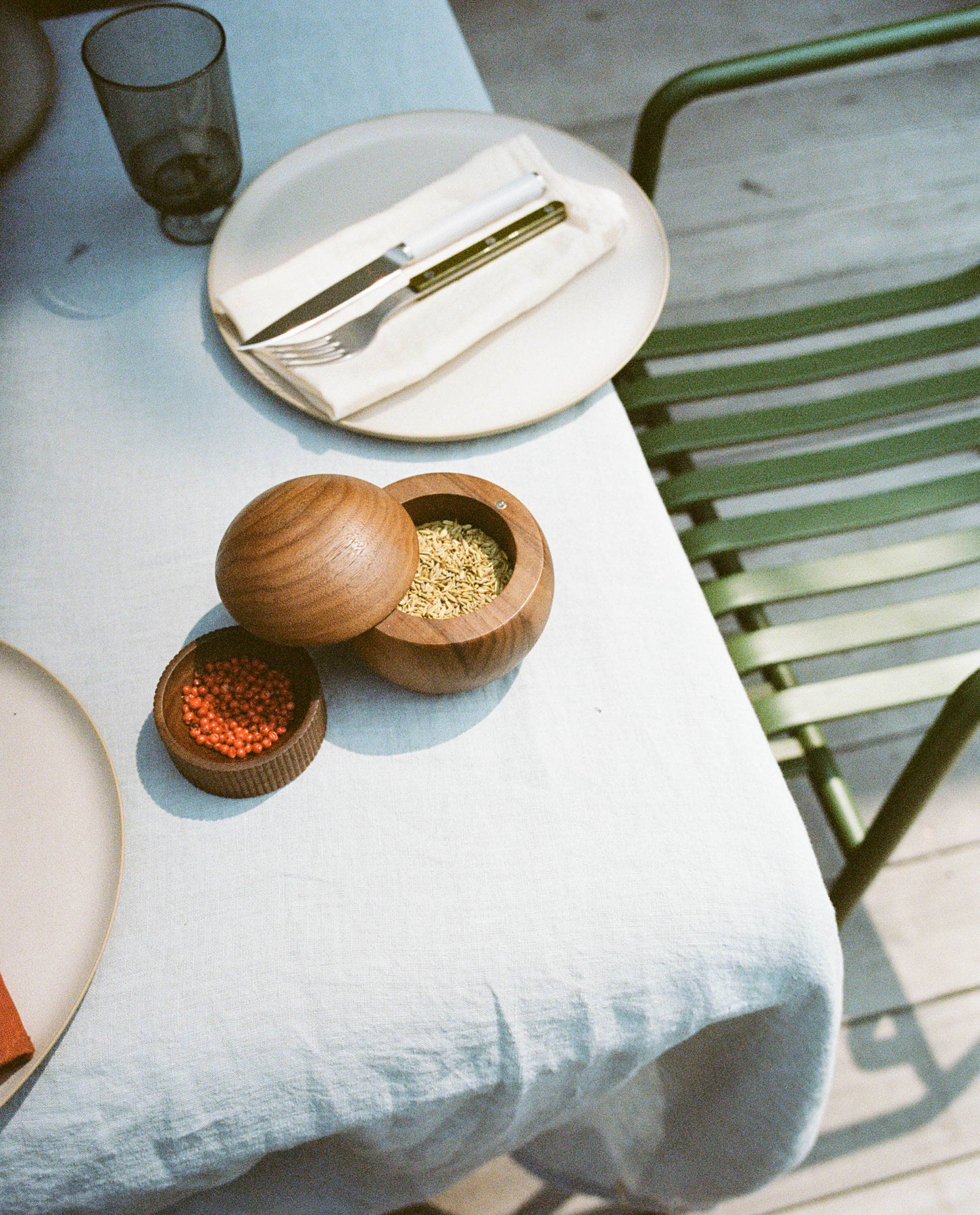 Material - Wholesale Salt Mill - The Salt Sphere3