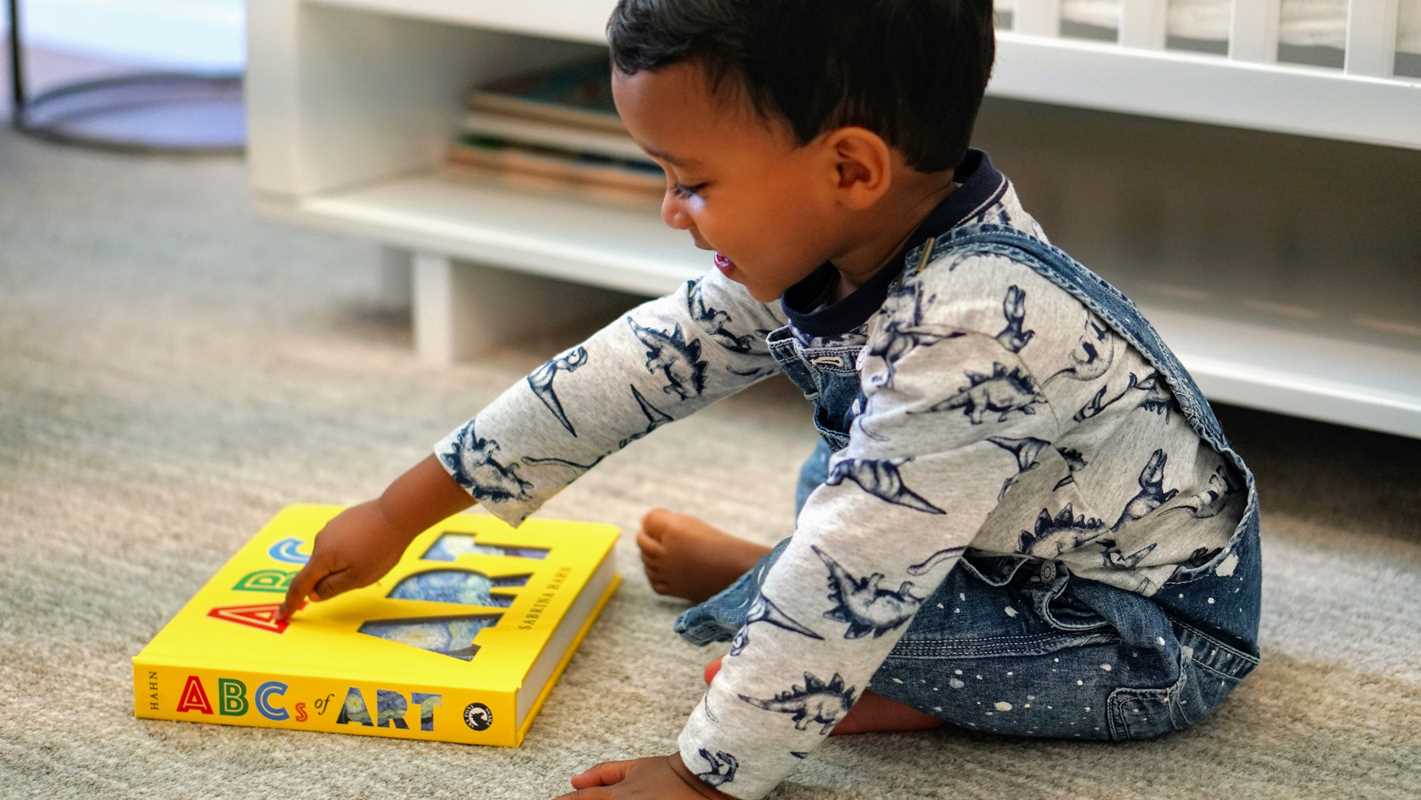 Simon & Schuster - Wholesale Preschool Book (3-5) - ABCs of Art by Sabrina Hahn4