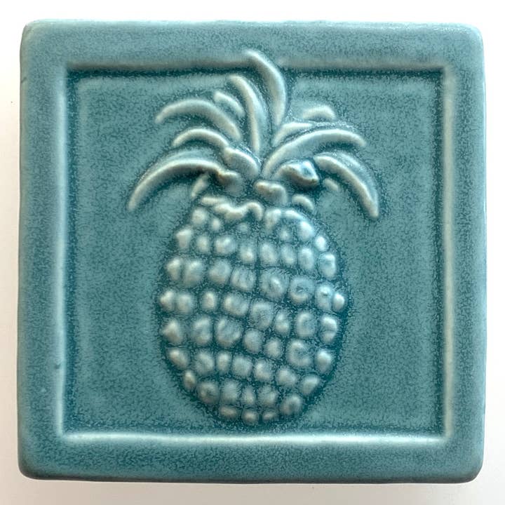 Ananasfliese 4x4 Keramikfliese, Kunstfliese, Botanisches Thema für den Großhandel von Whistling Frog Tile Inc.