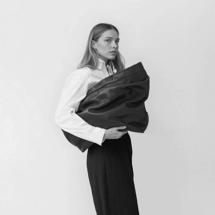 Sac cabas souple - noir pour la vente par TIEFENBACHER LEHMANN