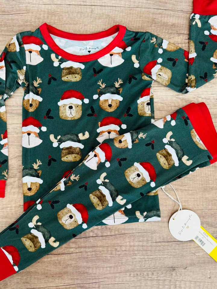 Pijama de Navidad de Dos Piezas con Animales del Bosque para venta al por mayor de Gigi & Ninny Co
