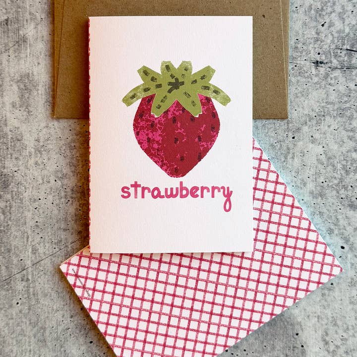 Carte de vœux avec illustration de fraise – Intérieur vierge pour la vente par Slow Notes