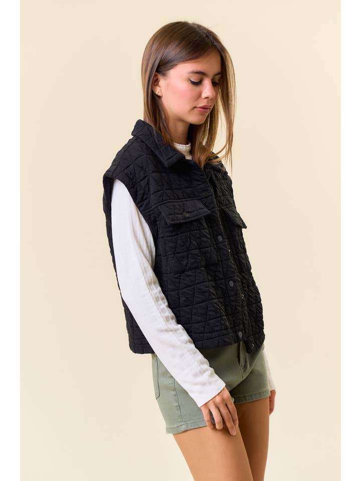 Doe and Rae - Wholesale Outerwear Vest - Women's - QUILTED POINT COLLAR FLAP PATCHED POCKET VEST - 10626J-17