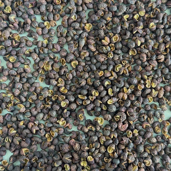 Sourcery - Wholesale Pepper/Peppercorns - Tingly Timur Pepper1