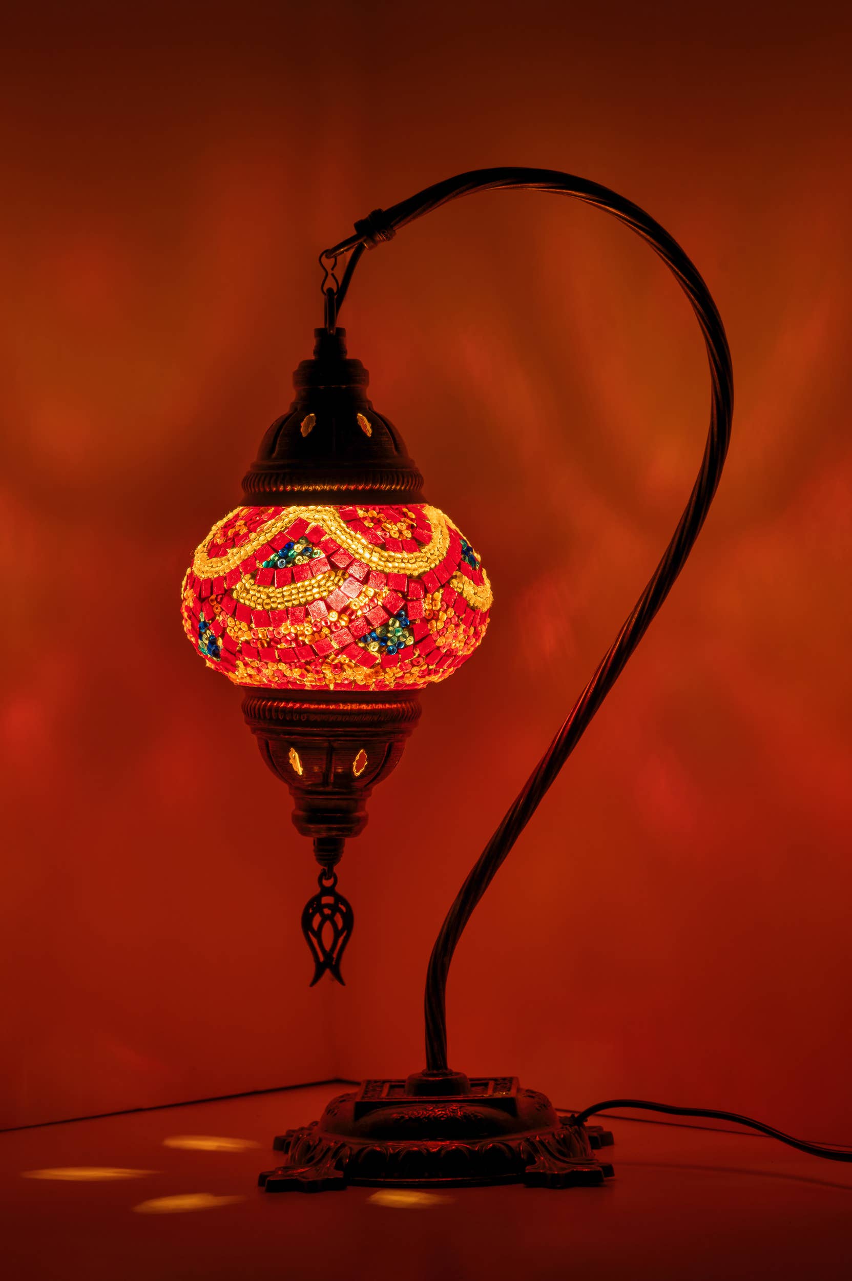 KAFTHAN - Wholesale Accent/Desk Lamp - Swan Neck Mosaic Lamps | Christmas & Holiday Decor Lighting24