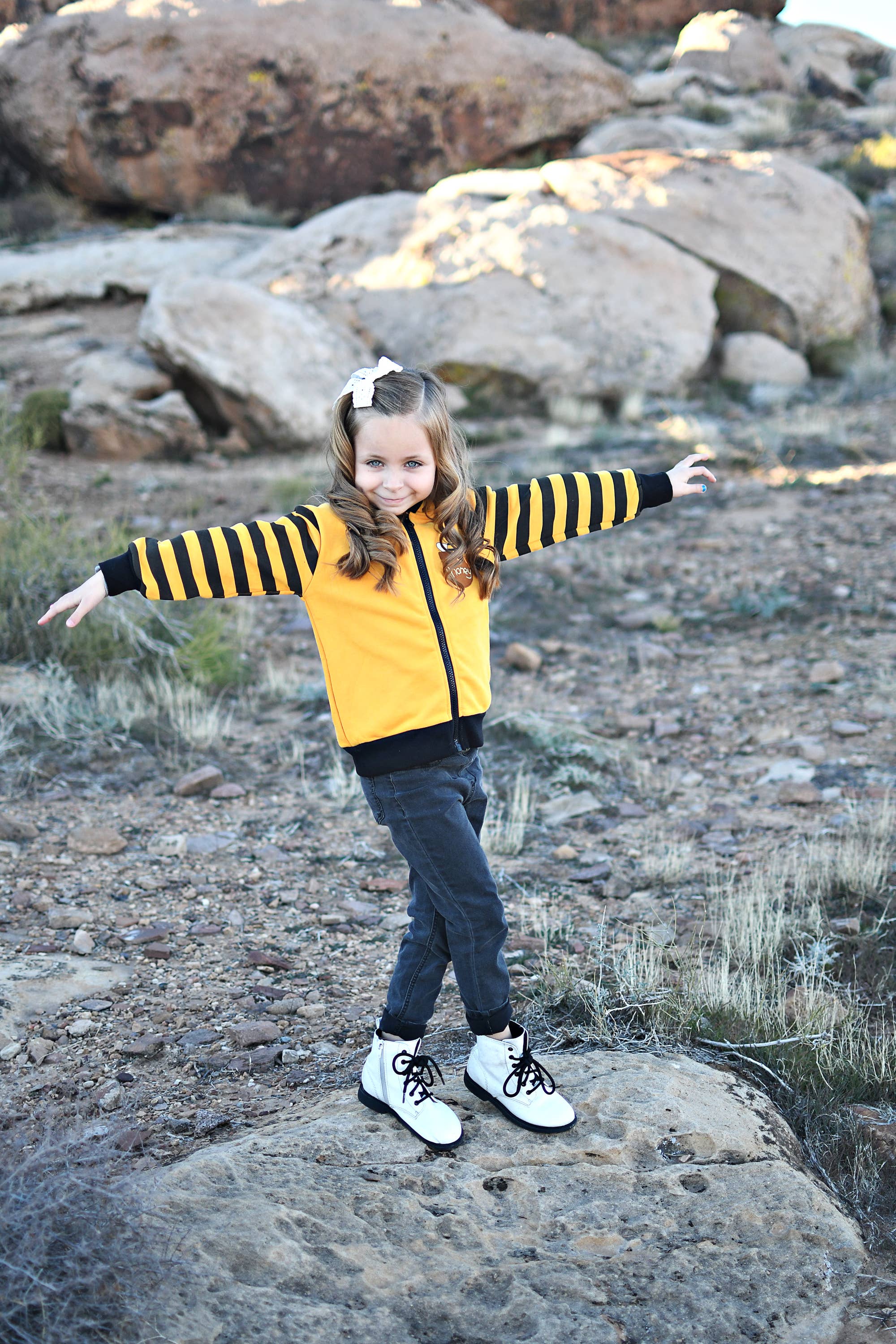 Doodle Pants - Wholesale Hoodie - Kids - Buzz the Bee Toddler and Kids 3D Backpack Hoodie5