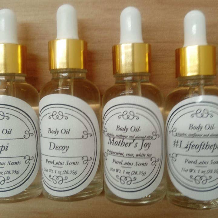 Huiles corporelles Signature pour la vente par PureLotus Scents