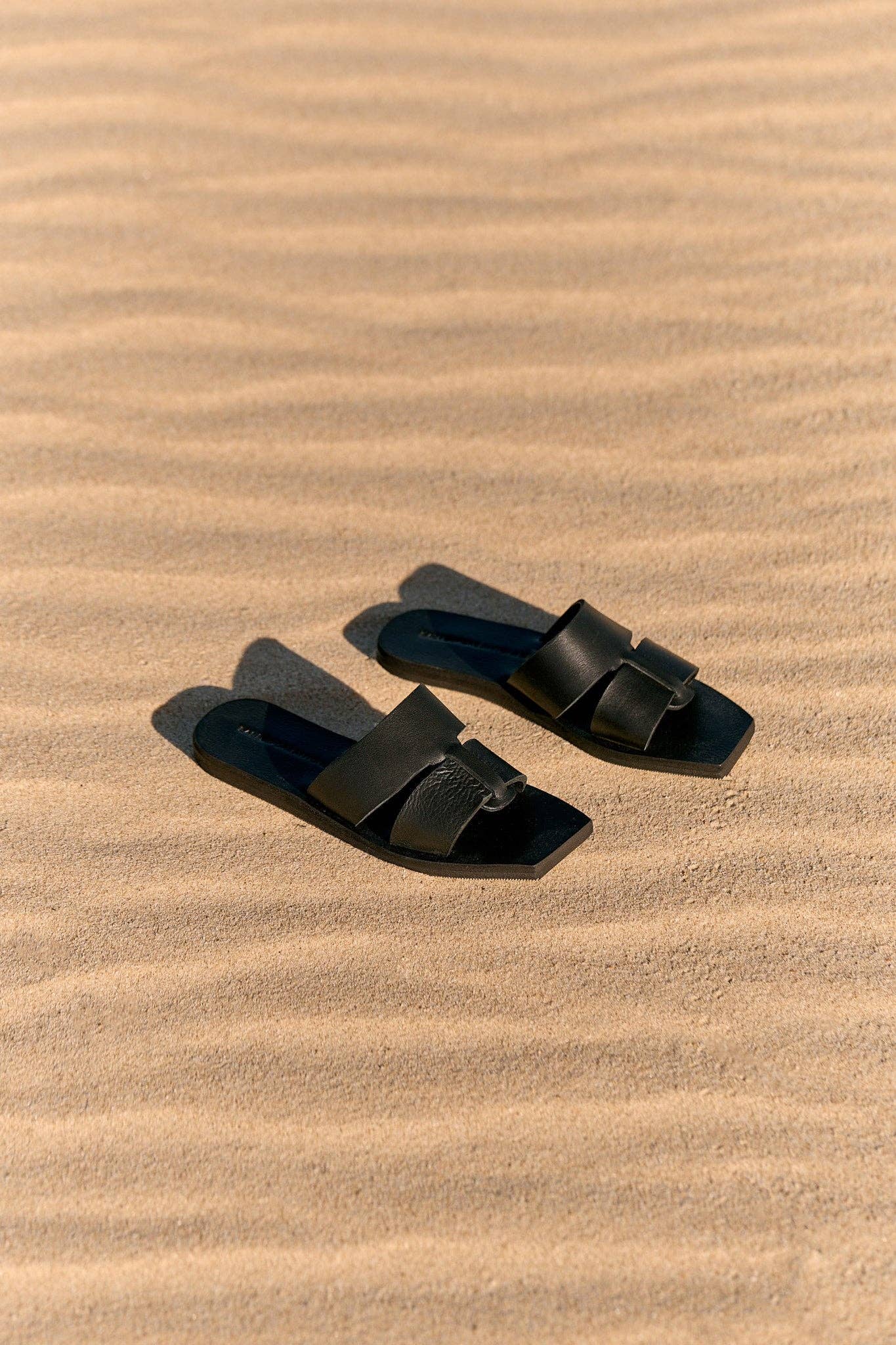 BEFORE ANYONE ELSE - Wholesale Slides – Women’s - HOSHI SLIDES BLACK1