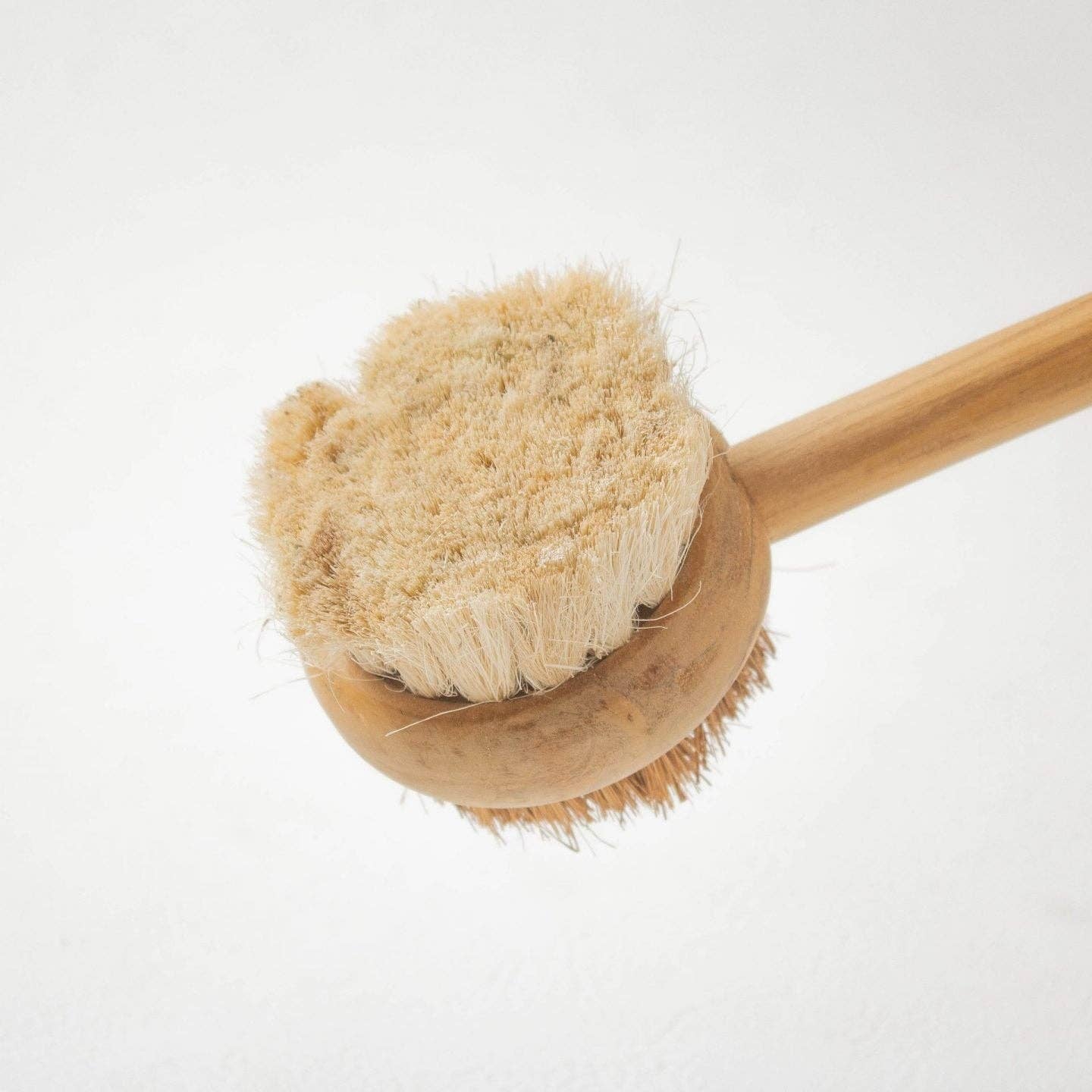 Kayu&Co. - Wholesale Body Brush - Wooden Body & Feet Brush4